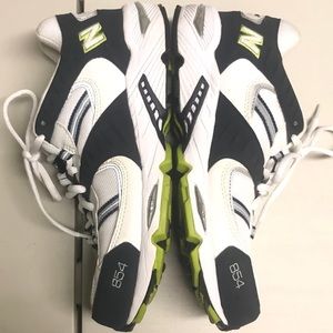 New Balance 854 Cross Trainer Shoes